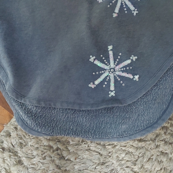 VS Plush & Lush Cozy Long Sleeve Top - Picture 2 of 10